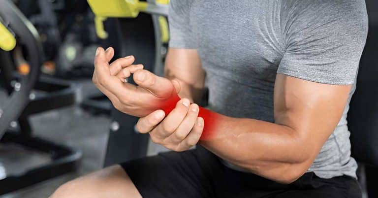 How to Do Bicep Curls Without Wrist Pain