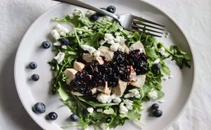 Blueberry Arugula Salad with Sliced Turkey